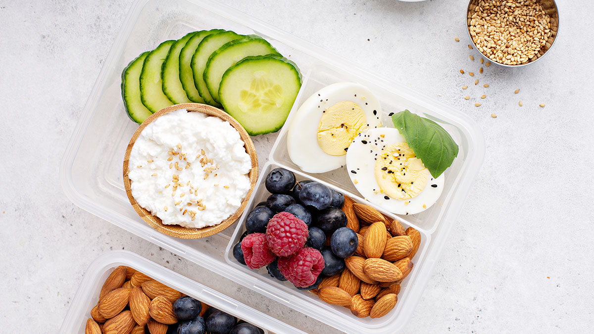 Snacking done right - top 10 snacks under 150 cals